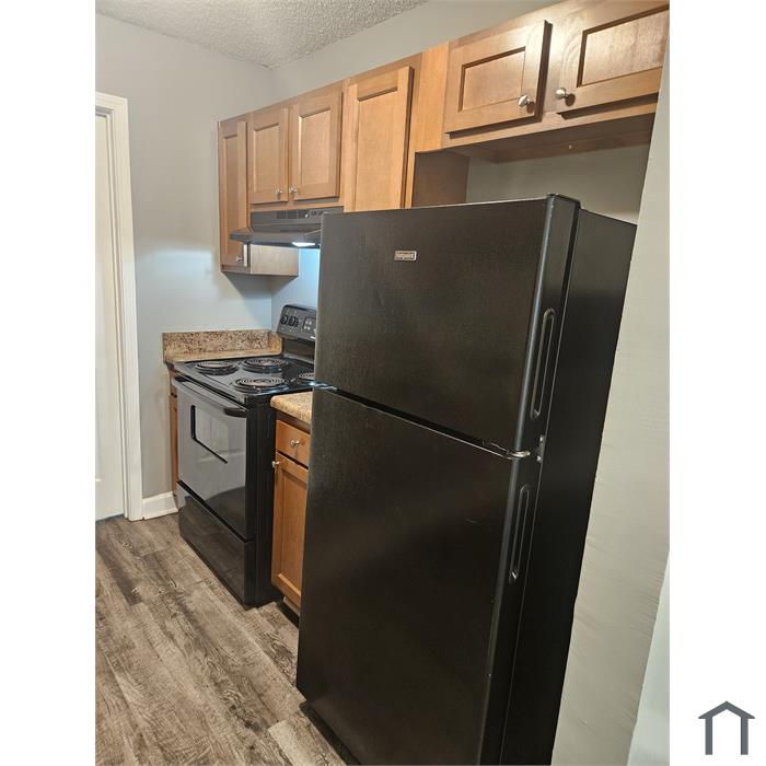 1216 Towering Pines Ln